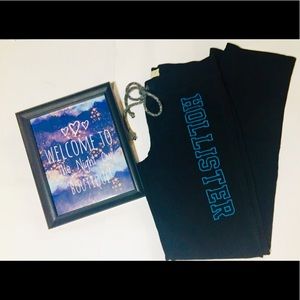 EUC Hollister Sweat Pants Size S- Black & Blue